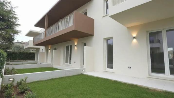 NUOVA VILLA MODERNA CON GIARDINO PRIVATO